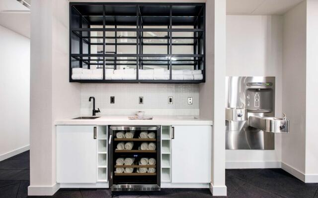 LondonHouse Chicago, Curio Collection by Hilton