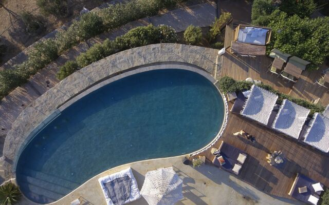 Aigis Suites