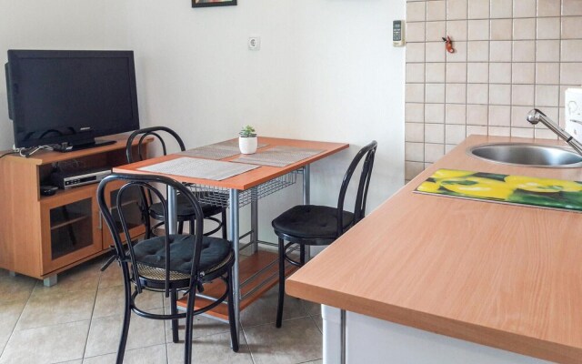 Nice Apartment in Fazana With Wifi and 1 Bedrooms