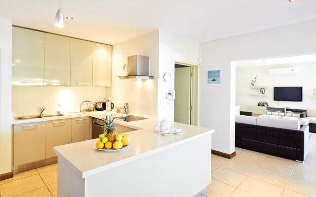 Bon Azur Beachfront Suites & Penthouses with LOV