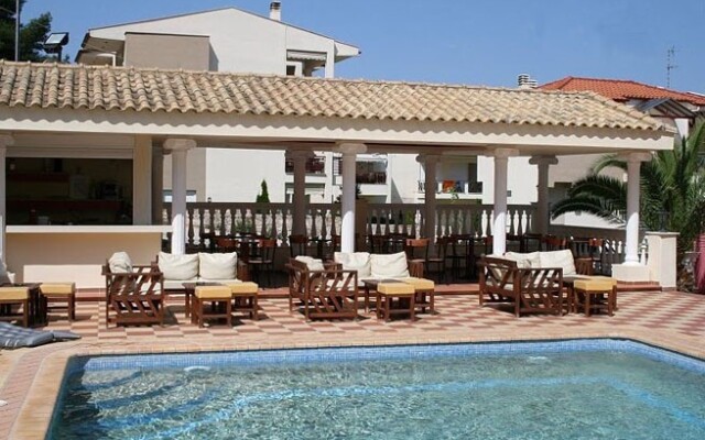 Hotel Calypso Siviri