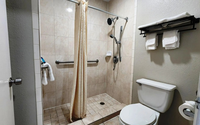 Scottish Inns and Suites Wharton