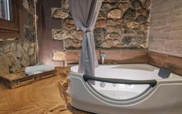 Chalet 1 Bedroom 1 Bathroom - Kalavryta