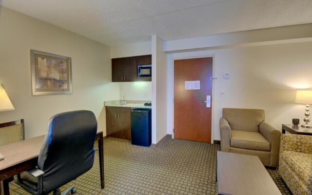 Holiday Inn Express & Suites Blacksburg - University Area by IHG