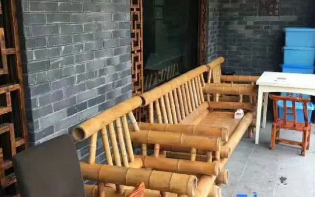 Xiaoqiao Liushui Renjia Chinese Inn