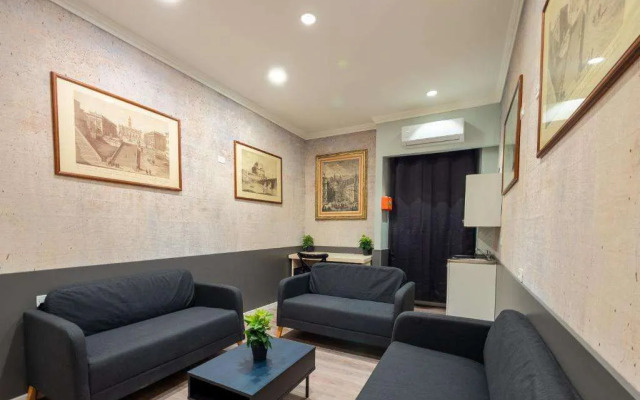 Alessandro Palace & Bar - Hostel