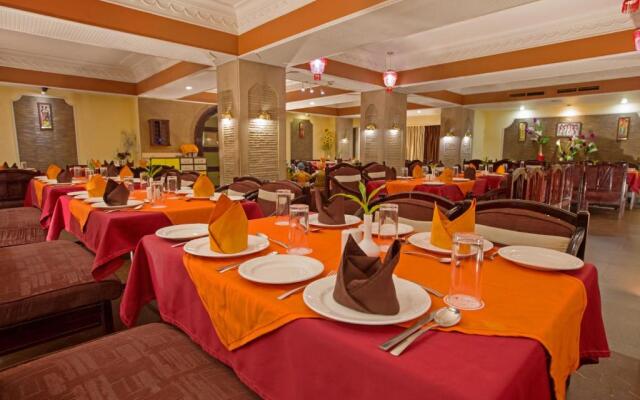 Hotel Rajmahal