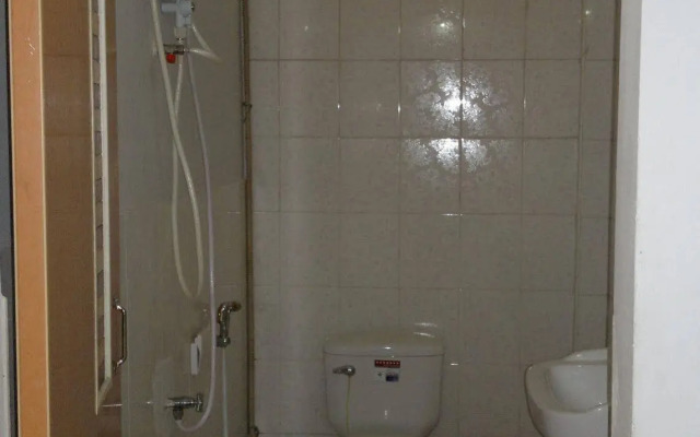 White River II Hostel