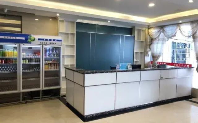 Sunshine Holiday Hotel