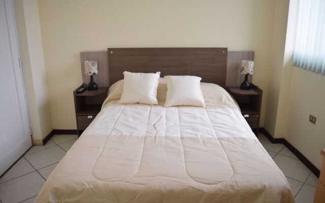 Hostal Verdi - Adults Only