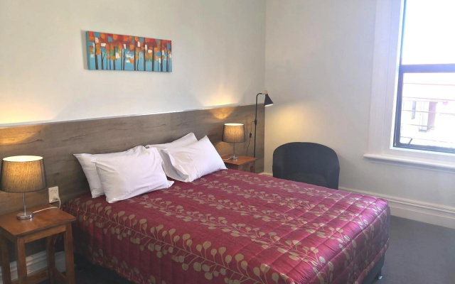 Owens Motel – Guest Rooms – Dunedin