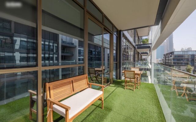 7 Min to Beach 2 BR City Walk