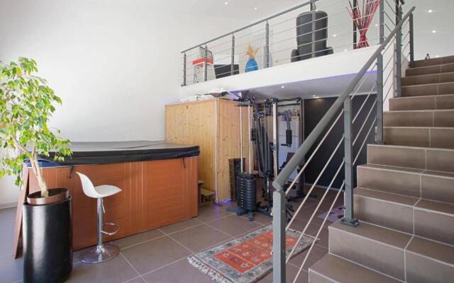 Appartement Pinede Man Yelle