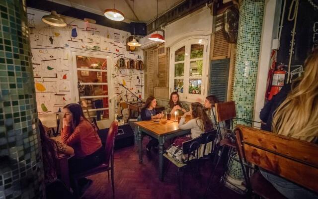 Macanudo Hostelbar