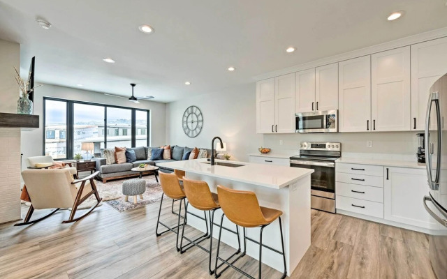 Newly-built Lakeside Gem w/ Community Perks!