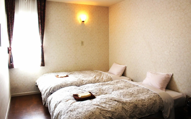 Yugawara Bay Mandarin House