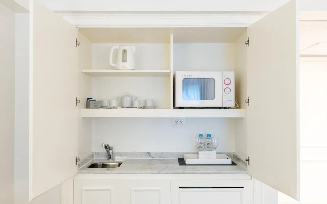 Loi Suites Recoleta Hotel