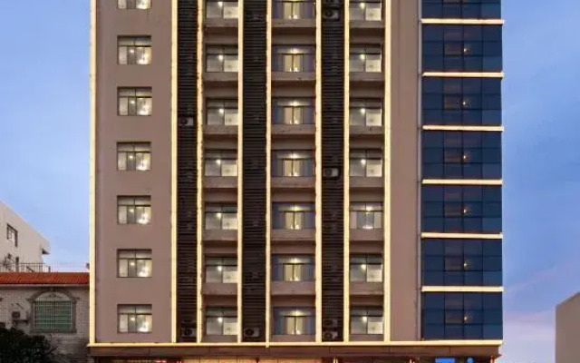 Baifulai Hotel (Wanning High-speed Railway Station)