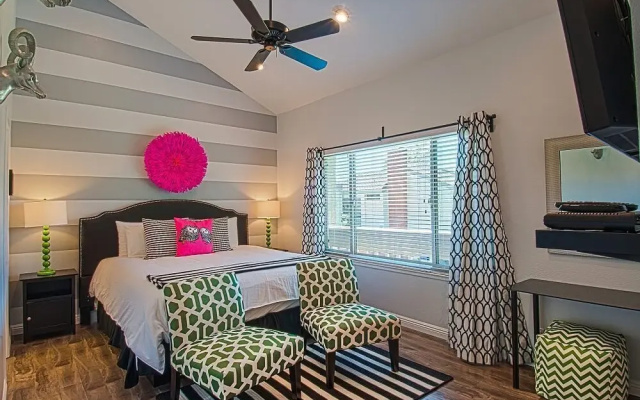 Suite Escapes 5