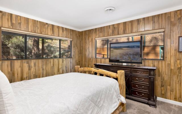 THE Malabear Cabin #2160