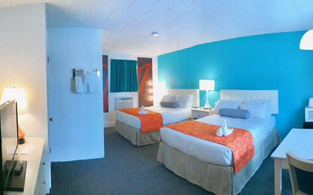 Hotel Cabana Oceanfront/ Boardwalk