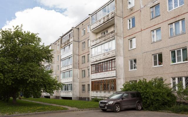 Live comfortably on Oktyabrsky Avenue 52