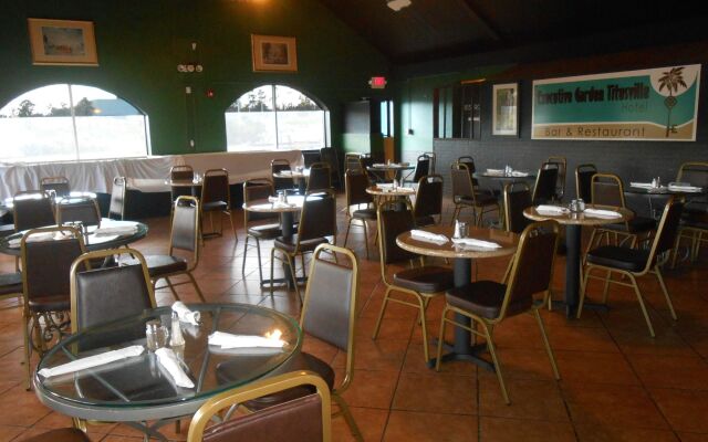 Executive Garden Titusville Hotel