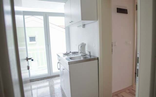 Apart-pansion Promajna