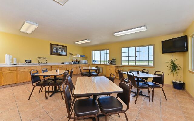 Americas Best Value Inn Kadoka
