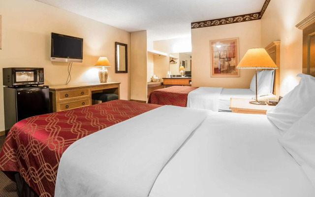 Econo Lodge Inn & Suites Kalispell - Glacier National Park Gateway