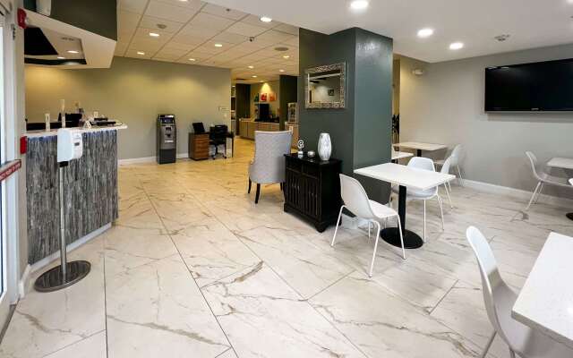 Quality Inn & Suites Lehigh Acres Fort Myers