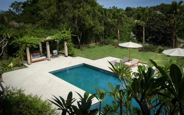 REVĪVŌ Wellness Resort Nusa Dua Bali