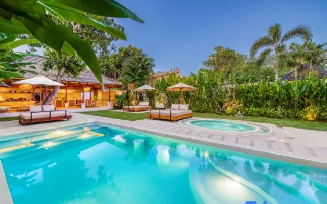 Villa Toscana - Huge 7BDR with 3 Pools – Pool – Kerobokan Kelod