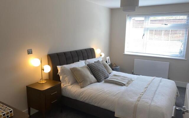 Roomotel - Sir Robert Peel Court