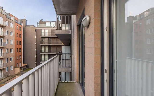 South-facing Apartment for 4 Guests