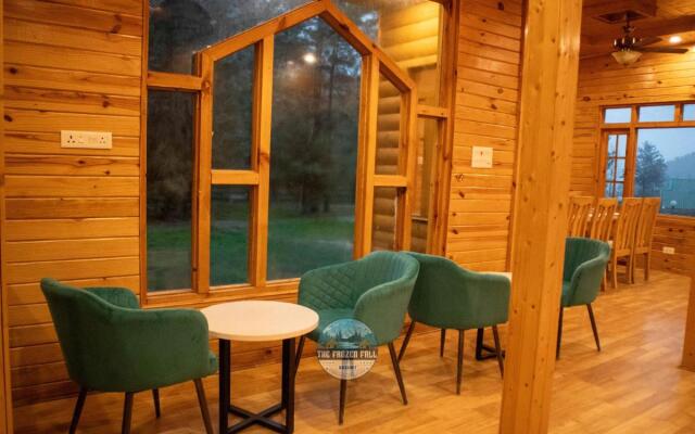 The FrozenFall Resort - Gulmarg