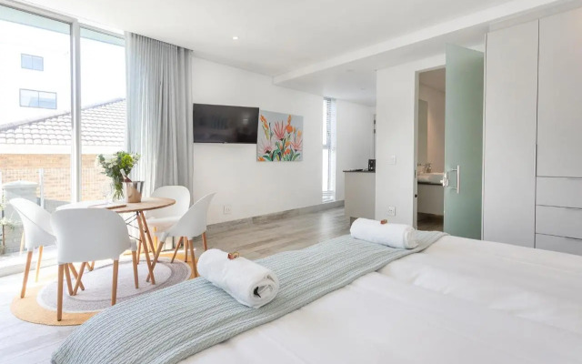 17 Marine, 2 Bedroom Family Apartment 102