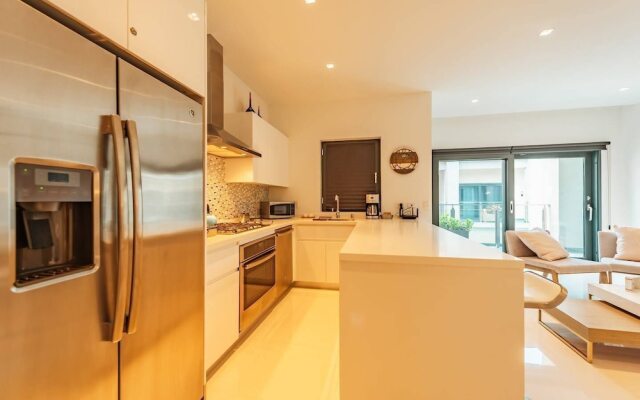 Waykiri Luxury Apartment, Unit A-13