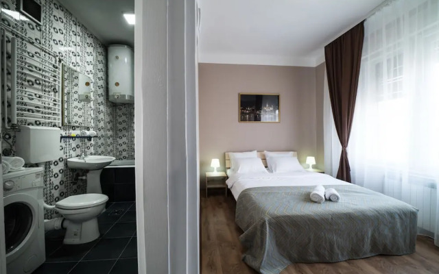 Apartment City Square