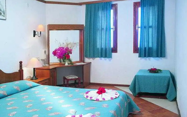 Caria Holiday Resort