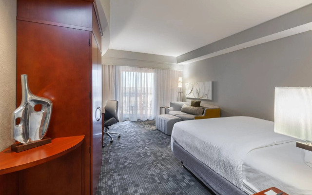 Courtyard by Marriott Tulsa Woodland Hills