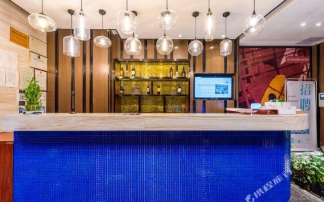 ZMAX Hotel Guangzhou Pazhou Exhibition Center Guangzhou Tower