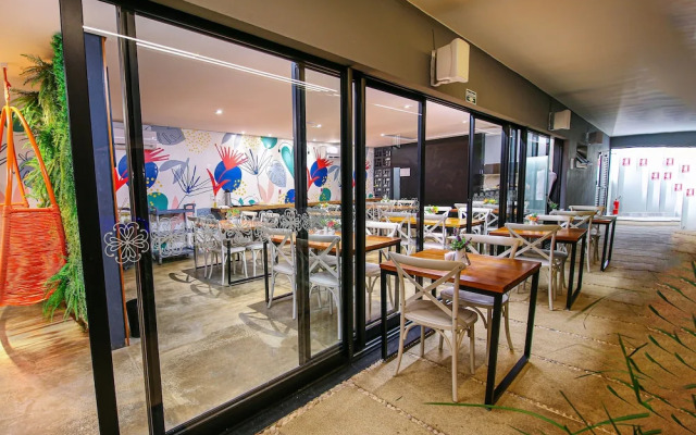 Pousada Flores do Carmo