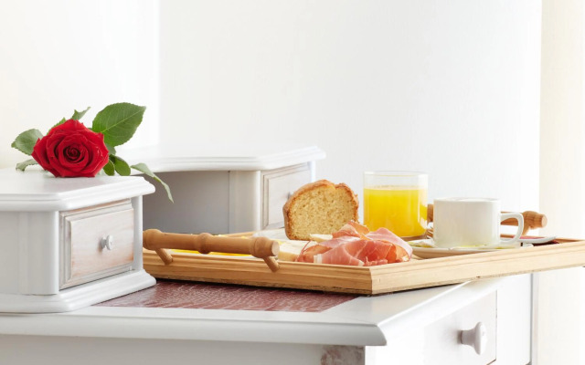 Hotel Arias Aeropuerto