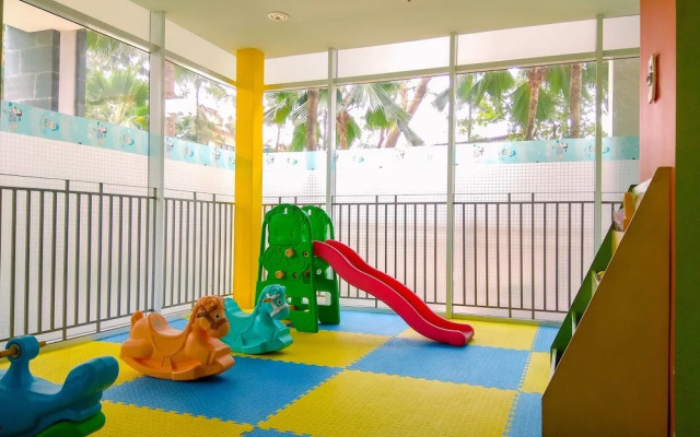 Modern 2BR Apartment at 1 Park Residence with Maid Room