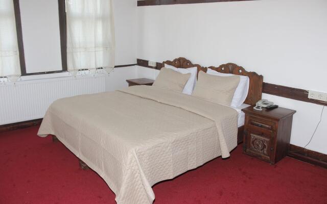 Toprakçiler Mansion