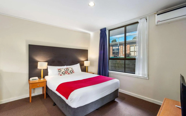 Knox International Hotel & Apartments