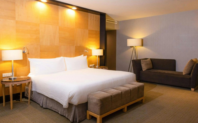 Courtyard by Marriott Mexico City Revolucion