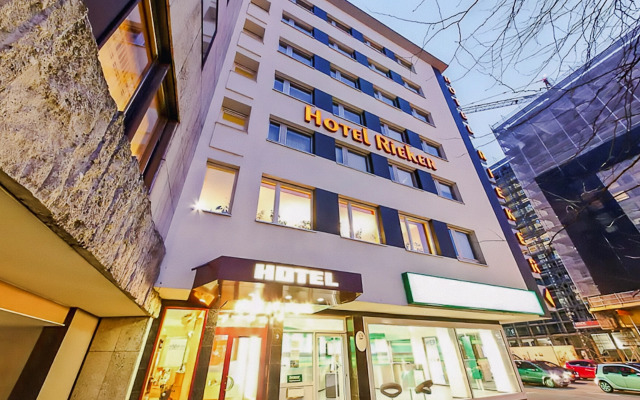 PLAZA INN Rieker Stuttgart Hauptbahnhof