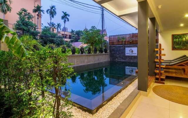 Plumeria Hotel & Spa